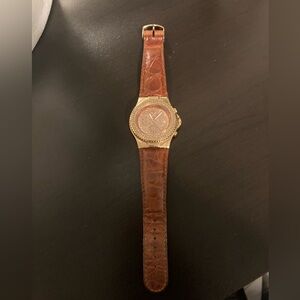 Rose gold TechnoMania watch . Leather band. Diamonds